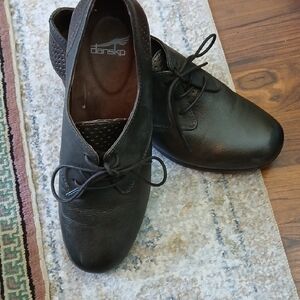 Dansko Dark Green Leather Lace-Up Shoes